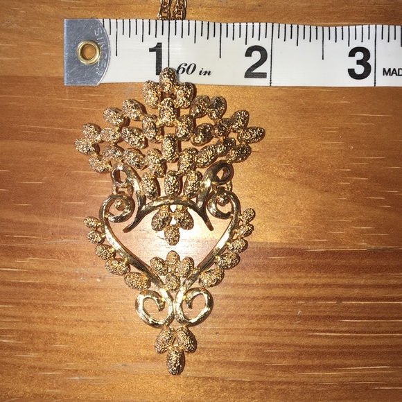 Long Decorative Necklace  - Costume gold - Picture 4 of 8